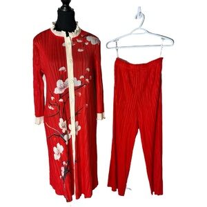 Red Pleated 2pc Cherry Blossom Mikake Butterfly Crepe Kaftan Pants Kurta Pajama
